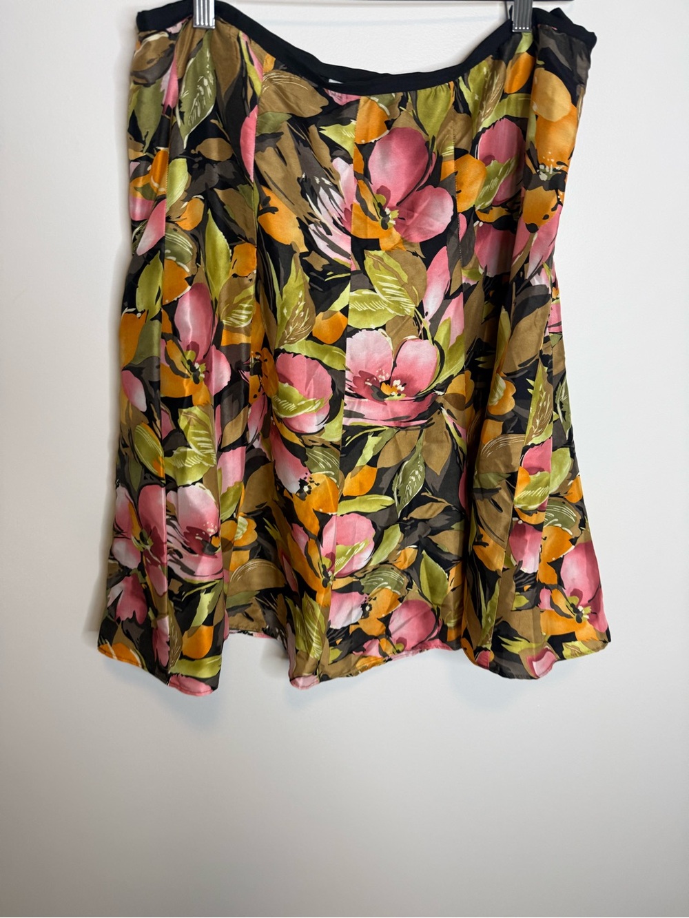 Talbots Floral A-Line Skirt in Pink, Green & Yellow silk size 18 - Picture 2 of 7